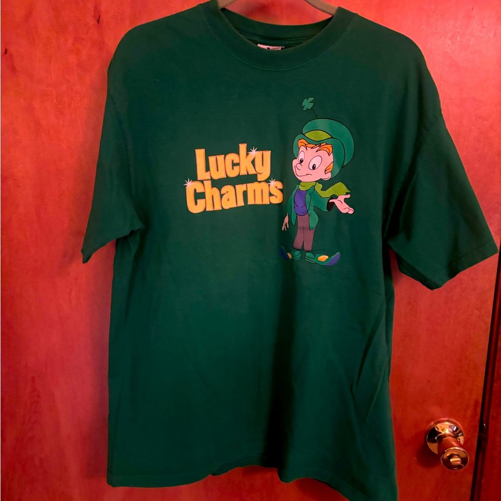 Lucky Charms 🍀 T-shirt size XL St. Patrick’s Day cereal memorabilia collectible